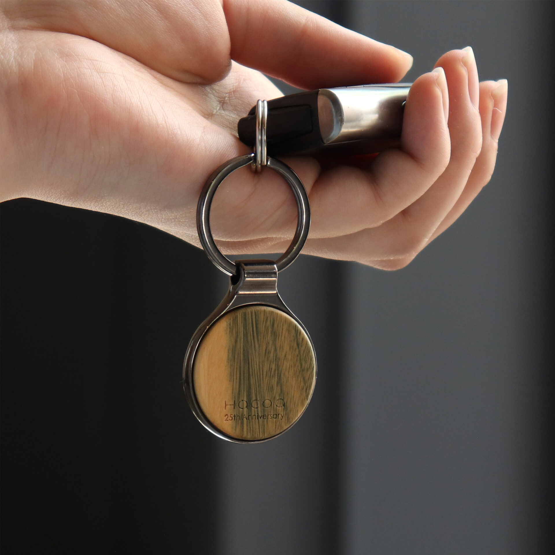 Hacoaブランド25周年限定木製キーリング「KEYRING 001」